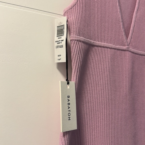 NWT babaton sculpt knit v neck dress - Picture 2 of 4